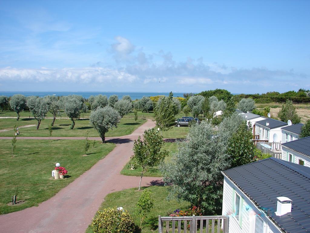 Camping Phare Ouest Saint-Denis-dʼOléron Kültér fotó